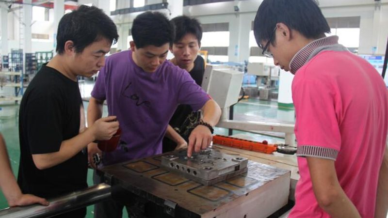 冲压模具加工质量如何精准把控？**